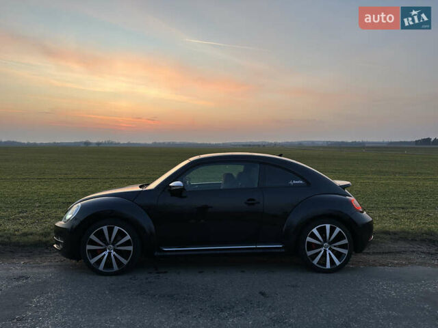 Черный Фольксваген Битл, объемом двигателя 1.98 л и пробегом 141 тыс. км за 9700 $, фото 1 на Automoto.ua