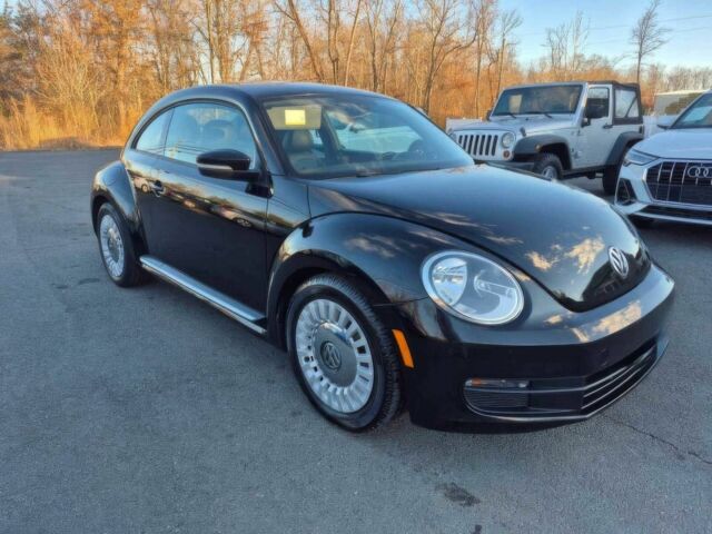 Черный Фольксваген Битл, объемом двигателя 1.8 л и пробегом 72 тыс. км за 8400 $, фото 1 на Automoto.ua