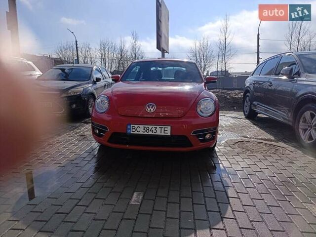 Красный Фольксваген Битл, объемом двигателя 1.8 л и пробегом 128 тыс. км за 11500 $, фото 1 на Automoto.ua