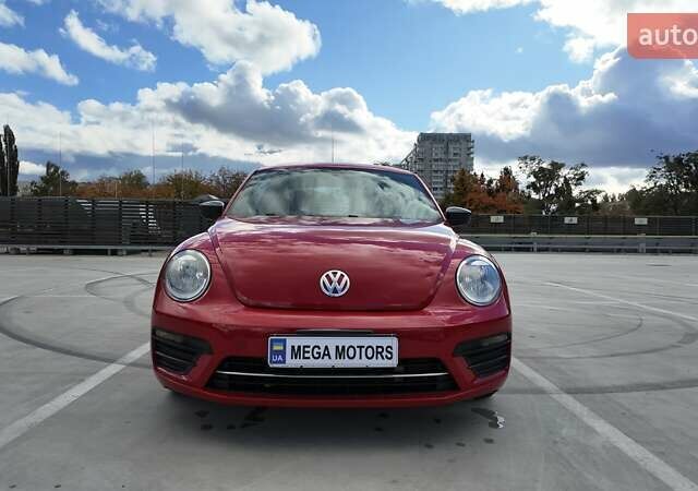 Красный Фольксваген Битл, объемом двигателя 1.98 л и пробегом 109 тыс. км за 12990 $, фото 1 на Automoto.ua