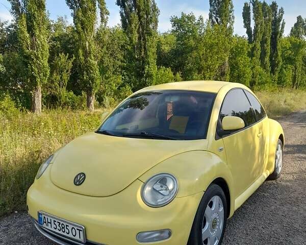 Желтый Фольксваген Битл, объемом двигателя 1.9 л и пробегом 167 тыс. км за 3300 $, фото 1 на Automoto.ua