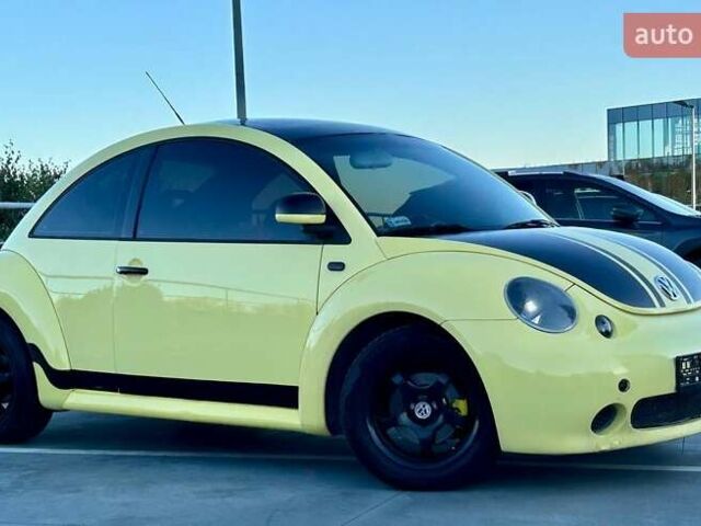 Желтый Фольксваген Битл, объемом двигателя 1.98 л и пробегом 260 тыс. км за 5700 $, фото 1 на Automoto.ua