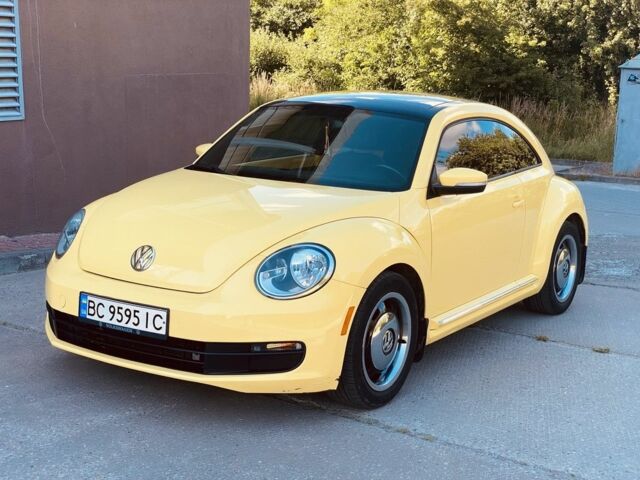 Жовтий Фольксваген Бітл, об'ємом двигуна 2.5 л та пробігом 146 тис. км за 11700 $, фото 1 на Automoto.ua