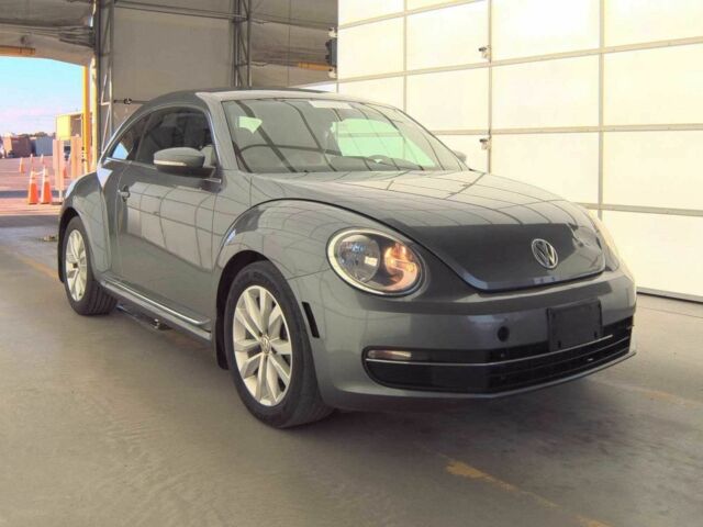 Сірий Фольксваген Бітл, об'ємом двигуна 2 л та пробігом 136 тис. км за 1200 $, фото 1 на Automoto.ua