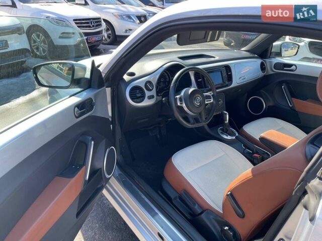 Сірий Фольксваген Бітл, об'ємом двигуна 1.8 л та пробігом 115 тис. км за 12000 $, фото 1 на Automoto.ua