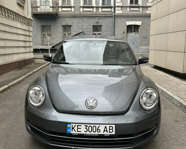 Серый Фольксваген Битл, объемом двигателя 1.98 л и пробегом 93 тыс. км за 14500 $, фото 1 на Automoto.ua