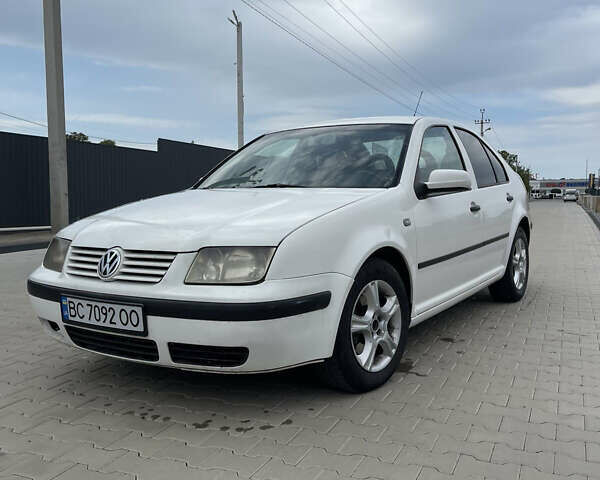 Білий Фольксваген Бора, об'ємом двигуна 1.9 л та пробігом 450 тис. км за 3400 $, фото 1 на Automoto.ua