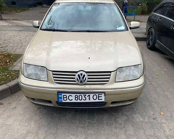 Бежевый Фольксваген Бора, объемом двигателя 1.6 л и пробегом 193 тыс. км за 3500 $, фото 1 на Automoto.ua