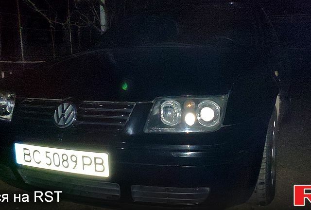 Черный Фольксваген Бора, объемом двигателя 1.6 л и пробегом 220 тыс. км за 4500 $, фото 1 на Automoto.ua