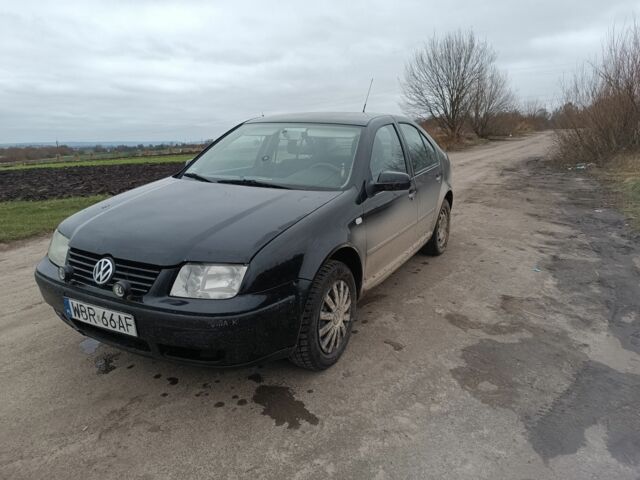 Чорний Фольксваген Бора, об'ємом двигуна 0 л та пробігом 428 тис. км за 1900 $, фото 1 на Automoto.ua