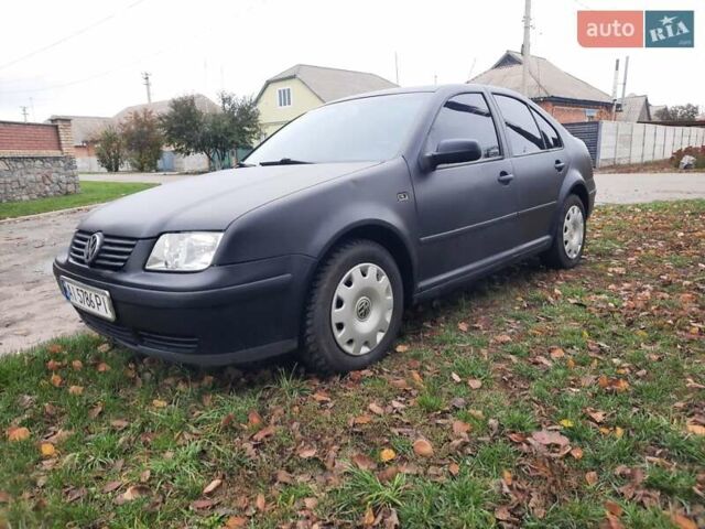 Чорний Фольксваген Бора, об'ємом двигуна 1.6 л та пробігом 480 тис. км за 3600 $, фото 1 на Automoto.ua