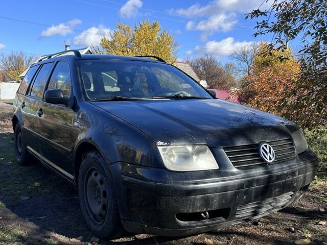 Чорний Фольксваген Бора, об'ємом двигуна 1.9 л та пробігом 300 тис. км за 1193 $, фото 1 на Automoto.ua