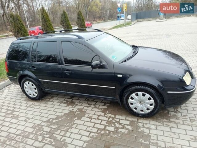 Черный Фольксваген Бора, объемом двигателя 1.6 л и пробегом 278 тыс. км за 3999 $, фото 1 на Automoto.ua