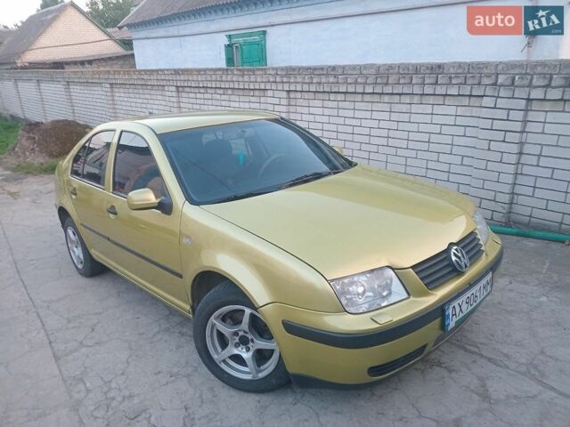 Жовтий Фольксваген Бора, об'ємом двигуна 2 л та пробігом 160 тис. км за 3300 $, фото 1 на Automoto.ua