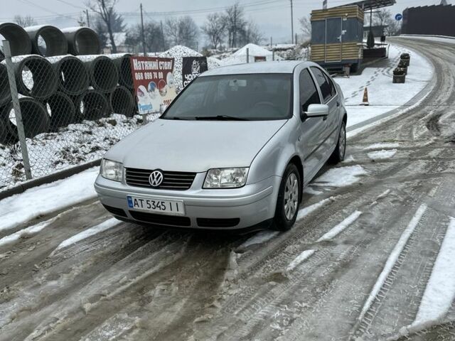 Сірий Фольксваген Бора, об'ємом двигуна 1.4 л та пробігом 245 тис. км за 3200 $, фото 1 на Automoto.ua