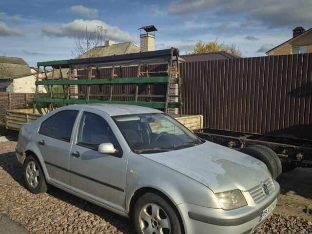 Серый Фольксваген Бора, объемом двигателя 1.9 л и пробегом 300 тыс. км за 850 $, фото 1 на Automoto.ua