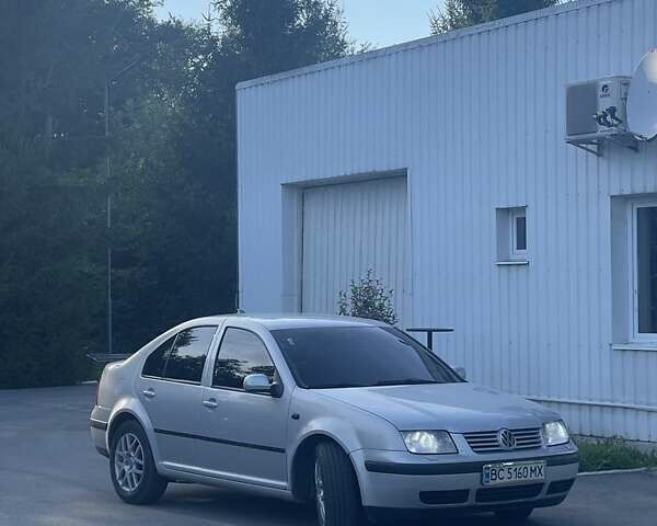 Сірий Фольксваген Бора, об'ємом двигуна 1.6 л та пробігом 360 тис. км за 3400 $, фото 1 на Automoto.ua