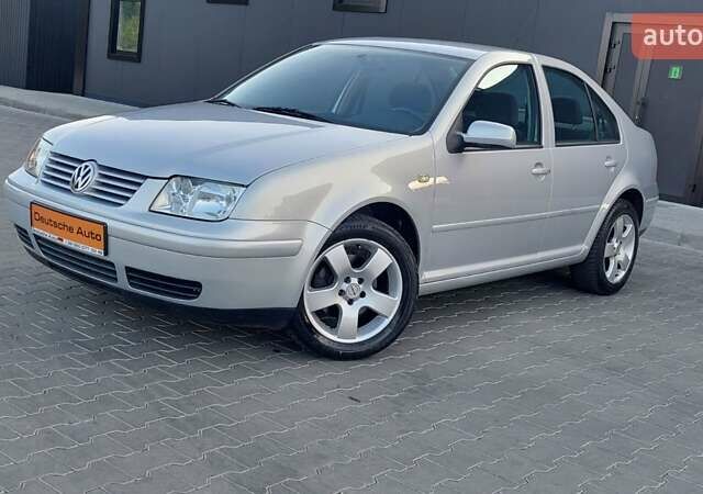 Серый Фольксваген Бора, объемом двигателя 1.6 л и пробегом 229 тыс. км за 5333 $, фото 1 на Automoto.ua