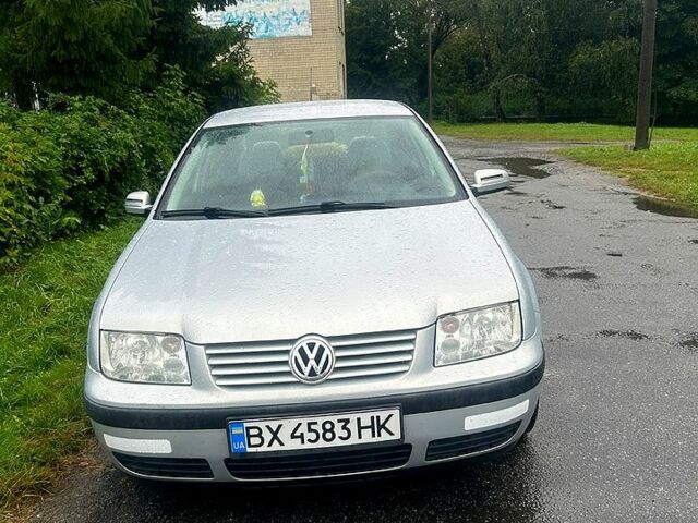 Серый Фольксваген Бора, объемом двигателя 1.6 л и пробегом 296 тыс. км за 3600 $, фото 1 на Automoto.ua