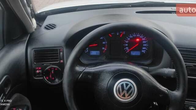 Сірий Фольксваген Бора, об'ємом двигуна 1.6 л та пробігом 310 тис. км за 3300 $, фото 1 на Automoto.ua