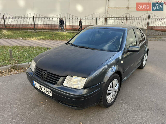 Серый Фольксваген Бора, объемом двигателя 2 л и пробегом 320 тыс. км за 2800 $, фото 1 на Automoto.ua