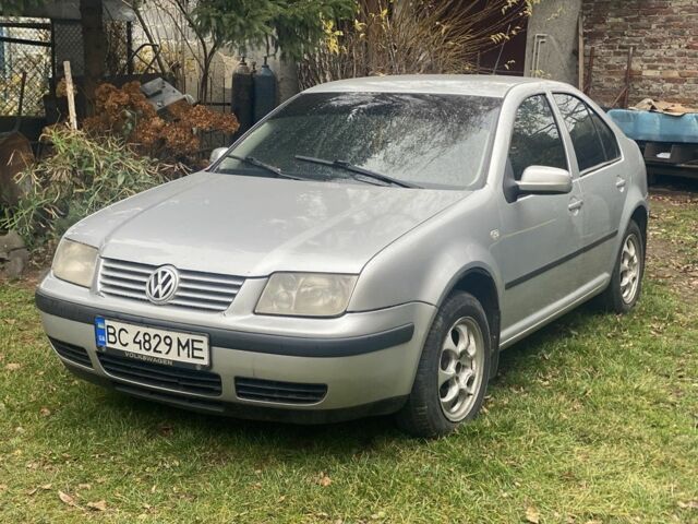 Серый Фольксваген Бора, объемом двигателя 1.6 л и пробегом 369 тыс. км за 3300 $, фото 1 на Automoto.ua