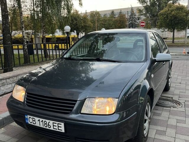 Сірий Фольксваген Бора, об'ємом двигуна 1.6 л та пробігом 275 тис. км за 4003 $, фото 1 на Automoto.ua
