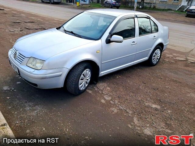 Сірий Фольксваген Бора, об'ємом двигуна 1.9 л та пробігом 239 тис. км за 1999 $, фото 1 на Automoto.ua