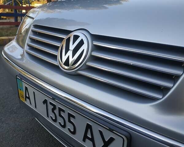 Серый Фольксваген Бора, объемом двигателя 2 л и пробегом 270 тыс. км за 6000 $, фото 1 на Automoto.ua