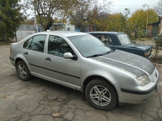 Серый Фольксваген Бора, объемом двигателя 1.6 л и пробегом 220 тыс. км за 2700 $, фото 1 на Automoto.ua