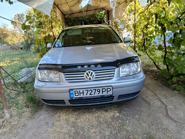 Серый Фольксваген Бора, объемом двигателя 2 л и пробегом 320 тыс. км за 3800 $, фото 1 на Automoto.ua