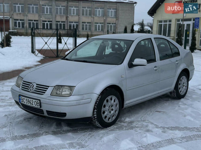 Сірий Фольксваген Бора, об'ємом двигуна 1.6 л та пробігом 290 тис. км за 3600 $, фото 1 на Automoto.ua