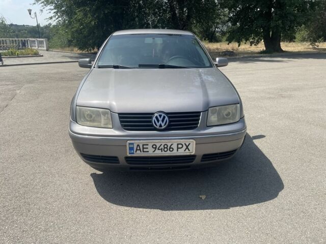 Сірий Фольксваген Бора, об'ємом двигуна 1.6 л та пробігом 280 тис. км за 3600 $, фото 1 на Automoto.ua