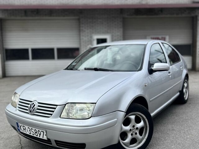 Серый Фольксваген Бора, объемом двигателя 0 л и пробегом 210 тыс. км за 2200 $, фото 1 на Automoto.ua