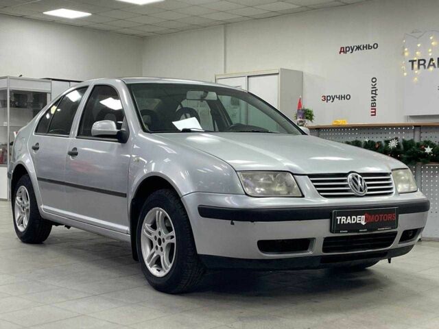 Сірий Фольксваген Бора, об'ємом двигуна 2 л та пробігом 366 тис. км за 3290 $, фото 1 на Automoto.ua