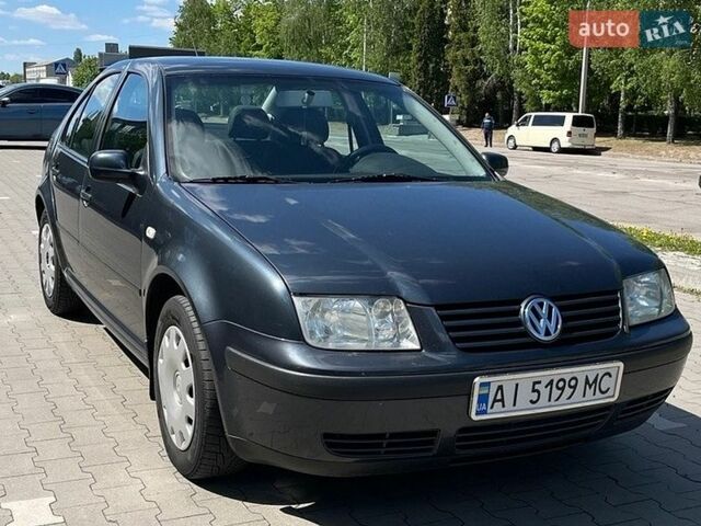 Серый Фольксваген Бора, объемом двигателя 1.6 л и пробегом 250 тыс. км за 4700 $, фото 1 на Automoto.ua