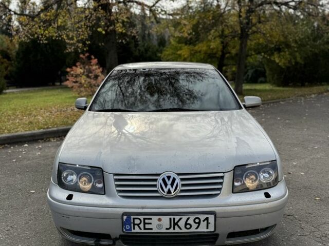 Фольксваген Бора 2002 в Славянске на Automoto.ua Серый Фольксваген Бора, объемом двигателя 1.9 л и пробегом 300 тыс. км за 2550 $, фото 1 на Automoto.ua