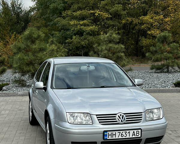 Фольксваген Бора 2002 у Дніпро (Дніпропетровську) на Automoto.ua Сірий Фольксваген Бора, об'ємом двигуна 1.6 л та пробігом 274 тис. км за 4300 $, фото 1 на Automoto.ua