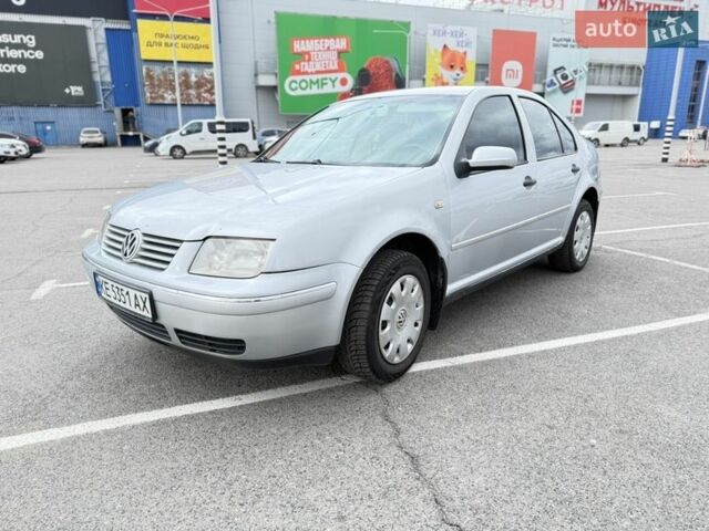 Серый Фольксваген Бора, объемом двигателя 1.6 л и пробегом 324 тыс. км за 3799 $, фото 1 на Automoto.ua