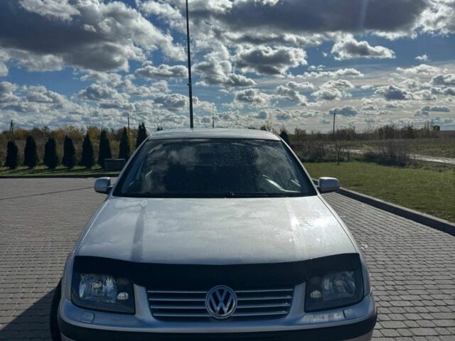 Фольксваген Бора 2003 у Городке на Automoto.ua Сірий Фольксваген Бора, об'ємом двигуна 1.6 л та пробігом 277 тис. км за 3400 $, фото 1 на Automoto.ua