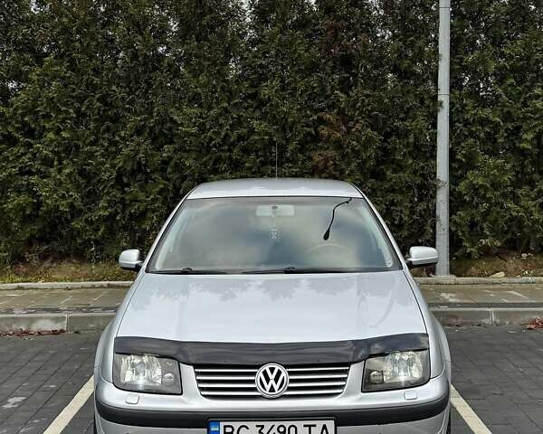 Сірий Фольксваген Бора, об'ємом двигуна 1.6 л та пробігом 278 тис. км за 3400 $, фото 1 на Automoto.ua