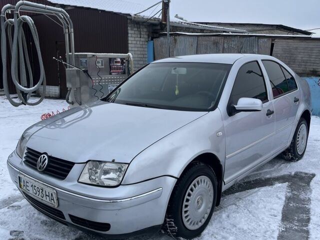 Сірий Фольксваген Бора, об'ємом двигуна 1.6 л та пробігом 279 тис. км за 3399 $, фото 1 на Automoto.ua