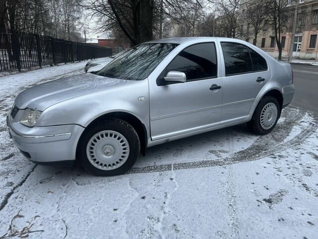 Серый Фольксваген Бора, объемом двигателя 1.6 л и пробегом 279 тыс. км за 3450 $, фото 1 на Automoto.ua