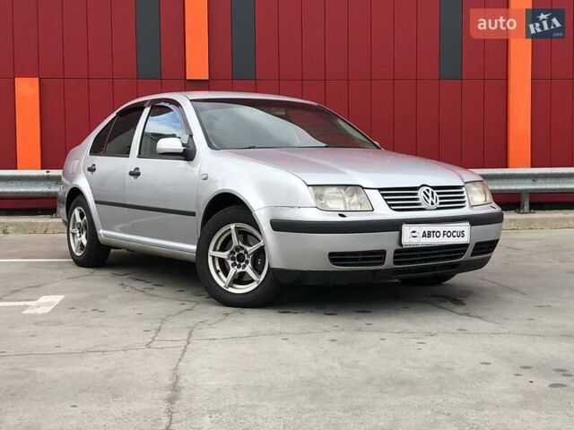 Серый Фольксваген Бора, объемом двигателя 1.6 л и пробегом 242 тыс. км за 4190 $, фото 1 на Automoto.ua