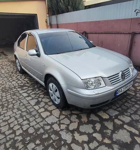 Серый Фольксваген Бора, объемом двигателя 1.6 л и пробегом 311 тыс. км за 4700 $, фото 1 на Automoto.ua