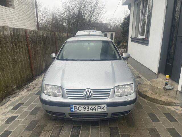 Сірий Фольксваген Бора, об'ємом двигуна 1.6 л та пробігом 265 тис. км за 3500 $, фото 1 на Automoto.ua