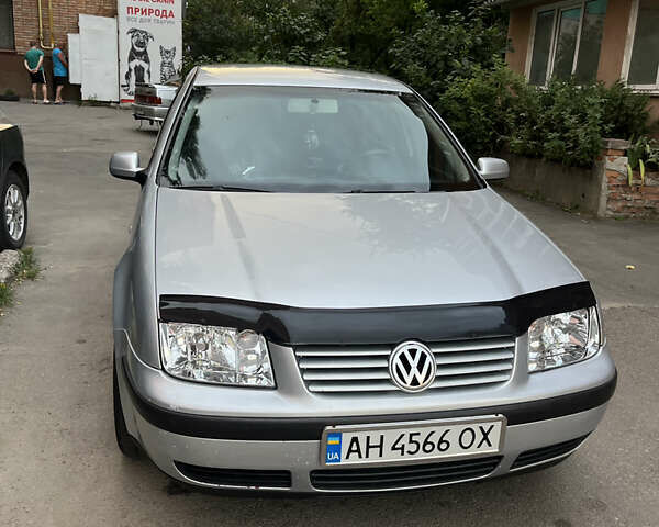 Сірий Фольксваген Бора, об'ємом двигуна 1.6 л та пробігом 232 тис. км за 3500 $, фото 1 на Automoto.ua