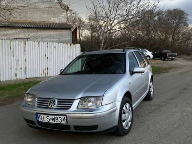 Серый Фольксваген Бора, объемом двигателя 1.9 л и пробегом 378 тыс. км за 1950 $, фото 1 на Automoto.ua