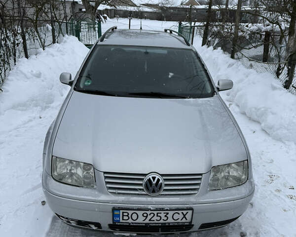Серый Фольксваген Бора, объемом двигателя 1.6 л и пробегом 340 тыс. км за 4200 $, фото 1 на Automoto.ua