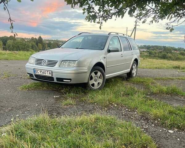 Серый Фольксваген Бора, объемом двигателя 1.9 л и пробегом 281 тыс. км за 4200 $, фото 1 на Automoto.ua